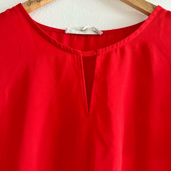 Pink Rose vintage red blouse size small,short sleeve, the blouse is flowy. - Picture 4 of 7